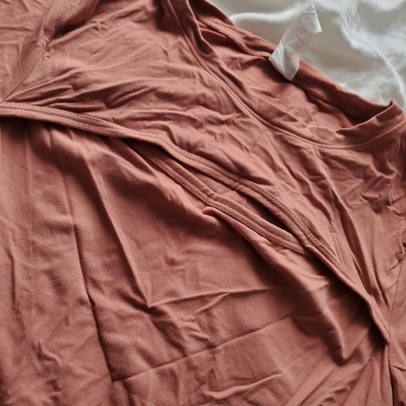 Alphalete Ultrasoft Keyhole Long Sleeve - Blush - Picture 2 of 7